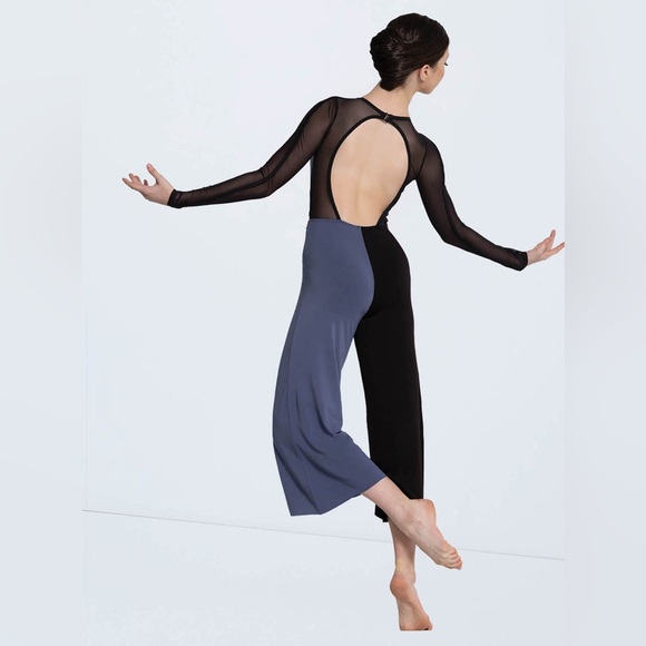 Weissman Women’s Jumpsuit Lyrical Costume - Picture 2 of 7